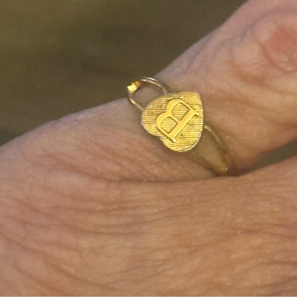Vintage Letter B heart shaped adjustable ring - Picture 3 of 6